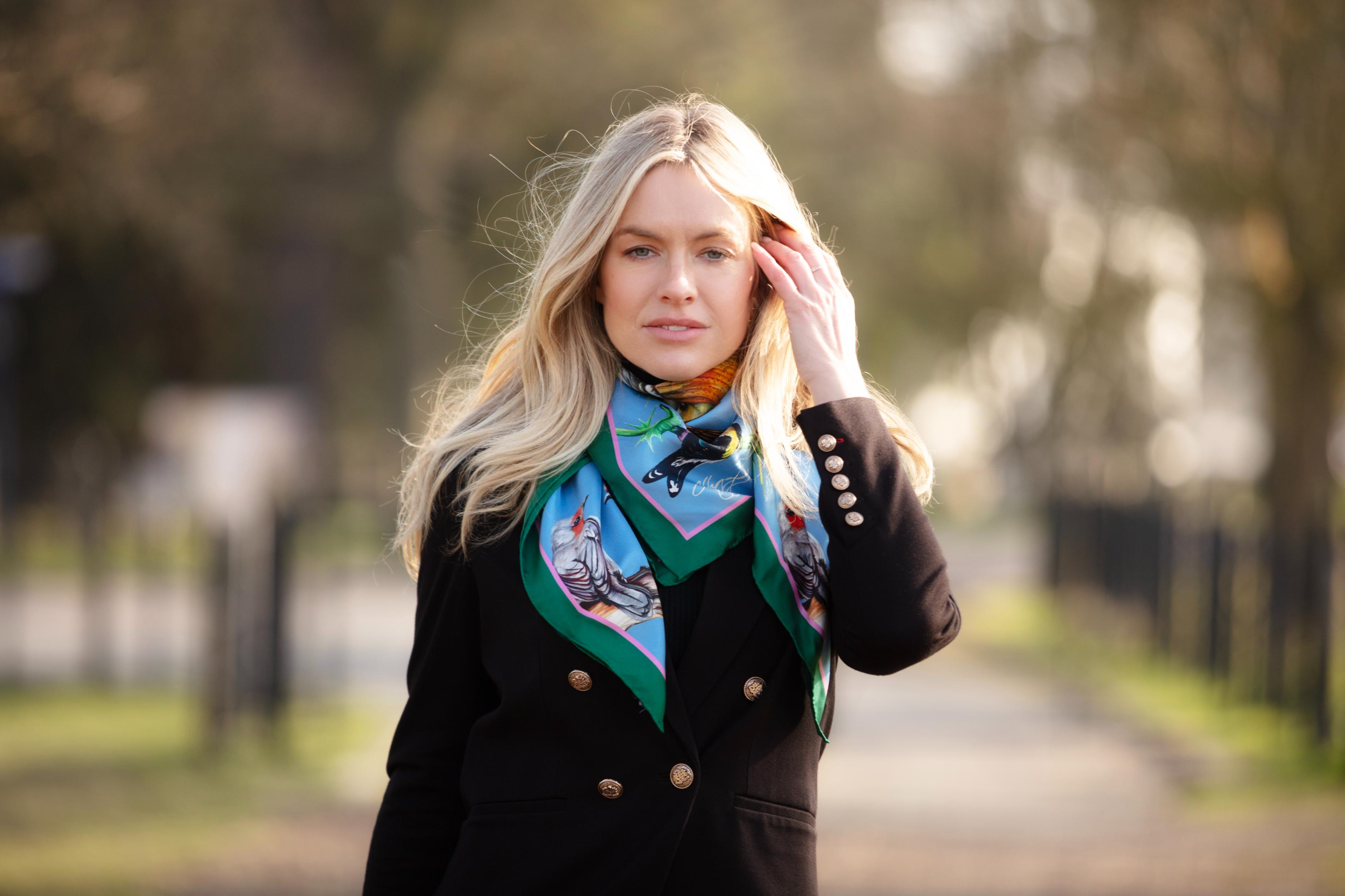 Large 2025 silk scarf