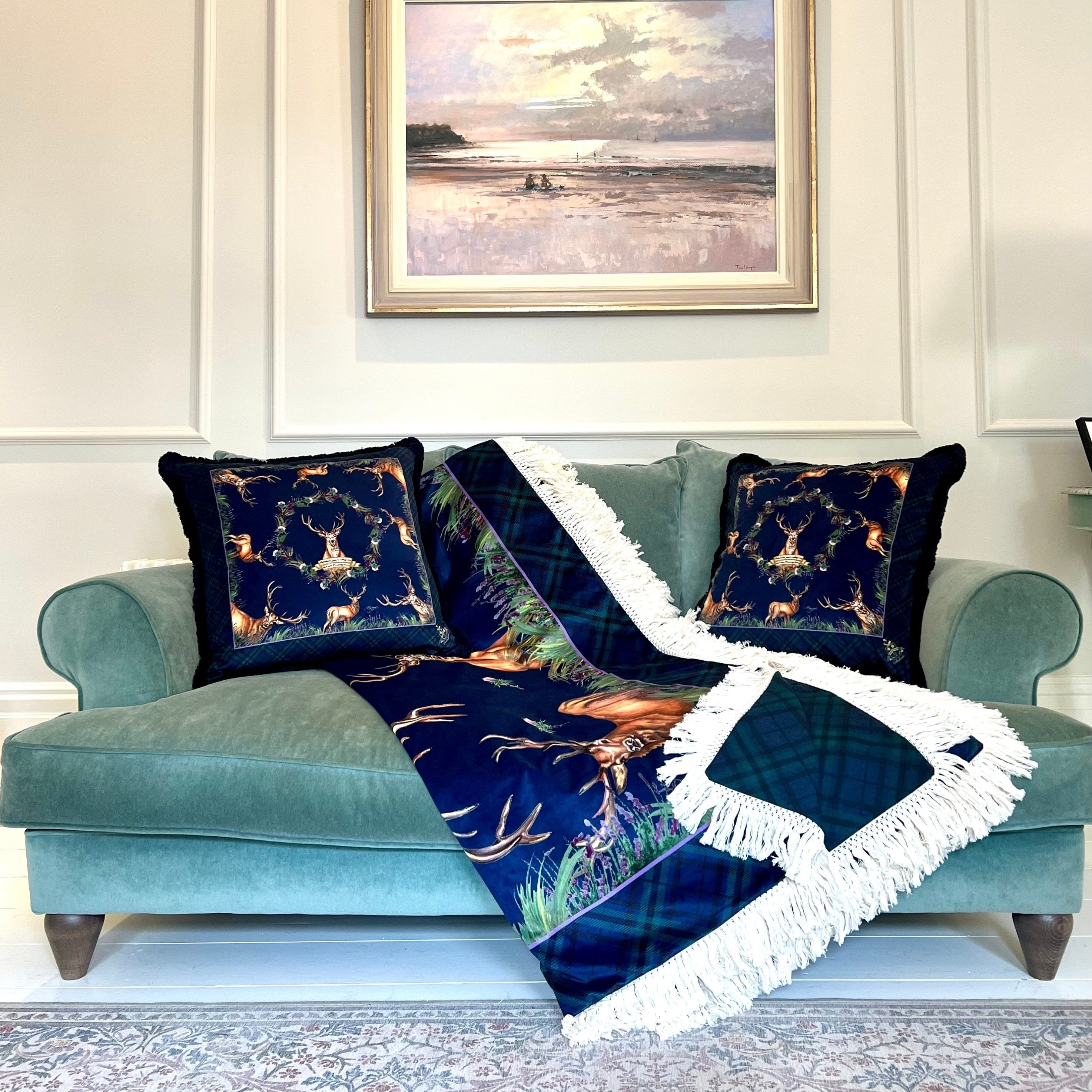Caledonia Luxury Velvet Stag King Size Throw in Navy
