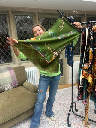 S8P20 Caledonia moss green Wool silk shawl
