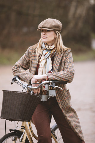 Turf War Porcelain Wool Silk Wrap
